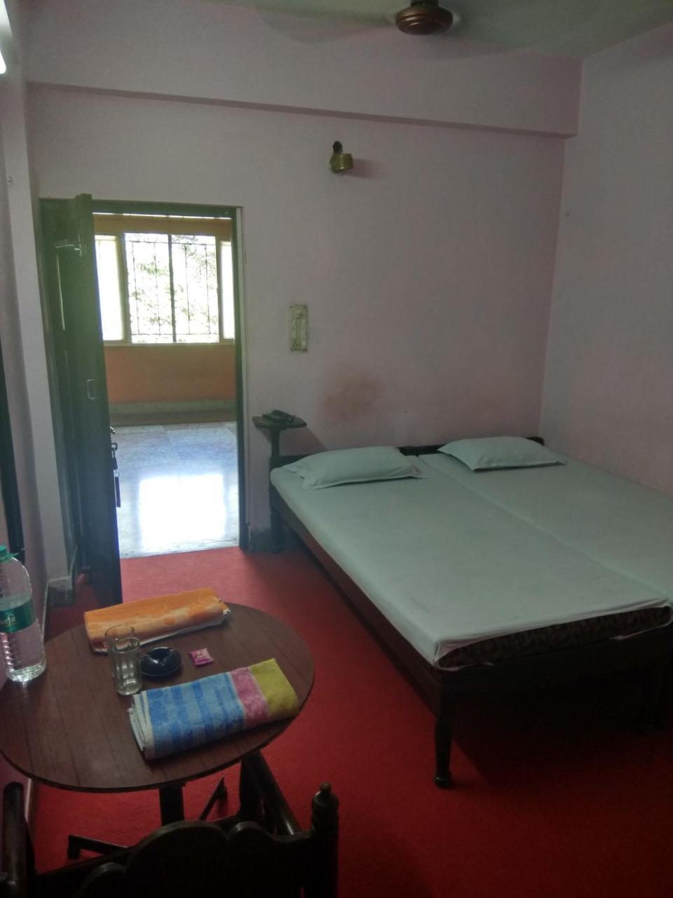Renu Guest House Kalküta Dış mekan fotoğraf